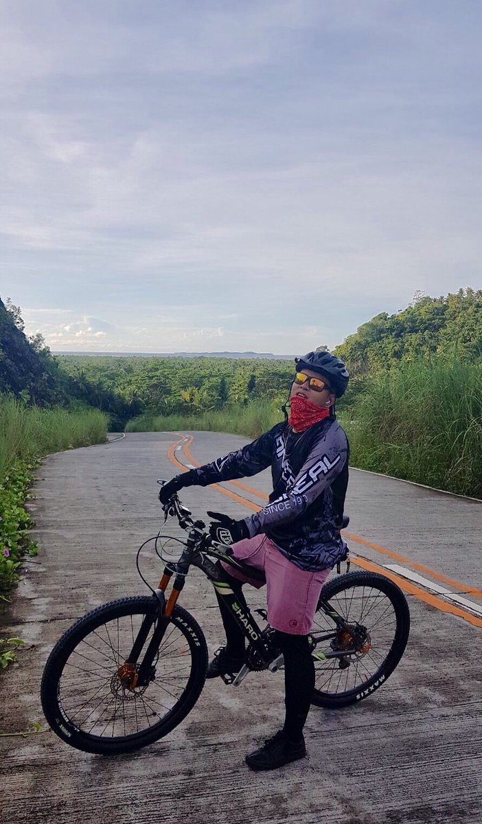 PapiGerger's tweet image. Ahon muna bago view 🍃