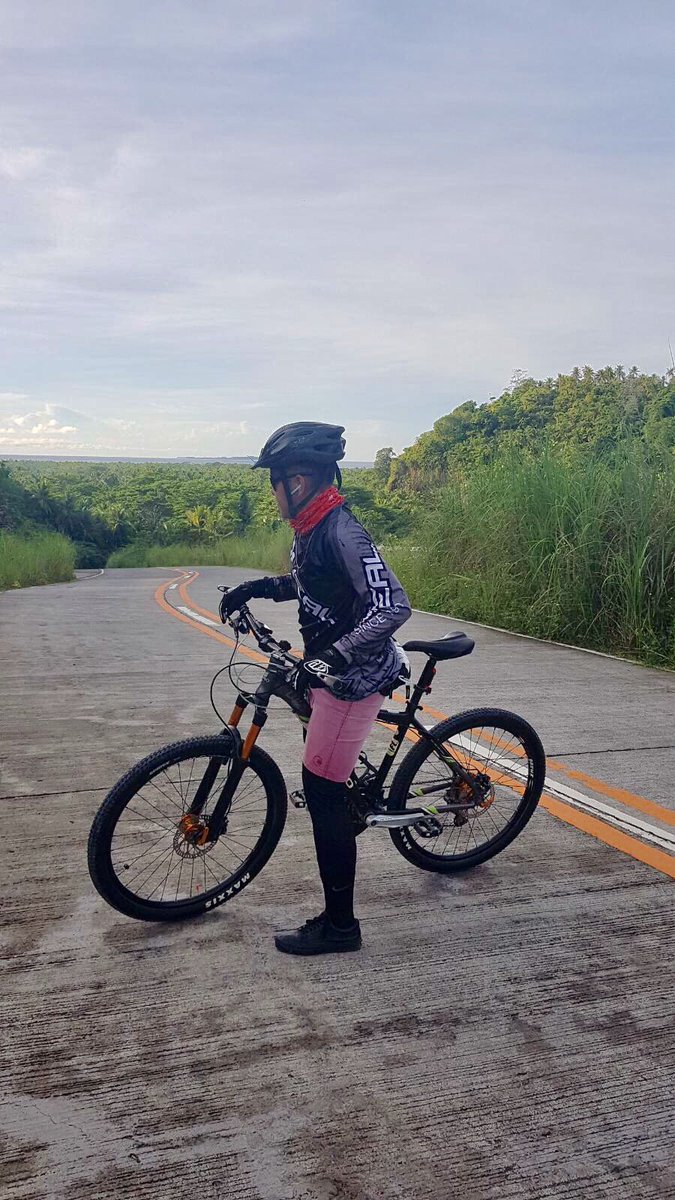 PapiGerger's tweet image. Ahon muna bago view 🍃