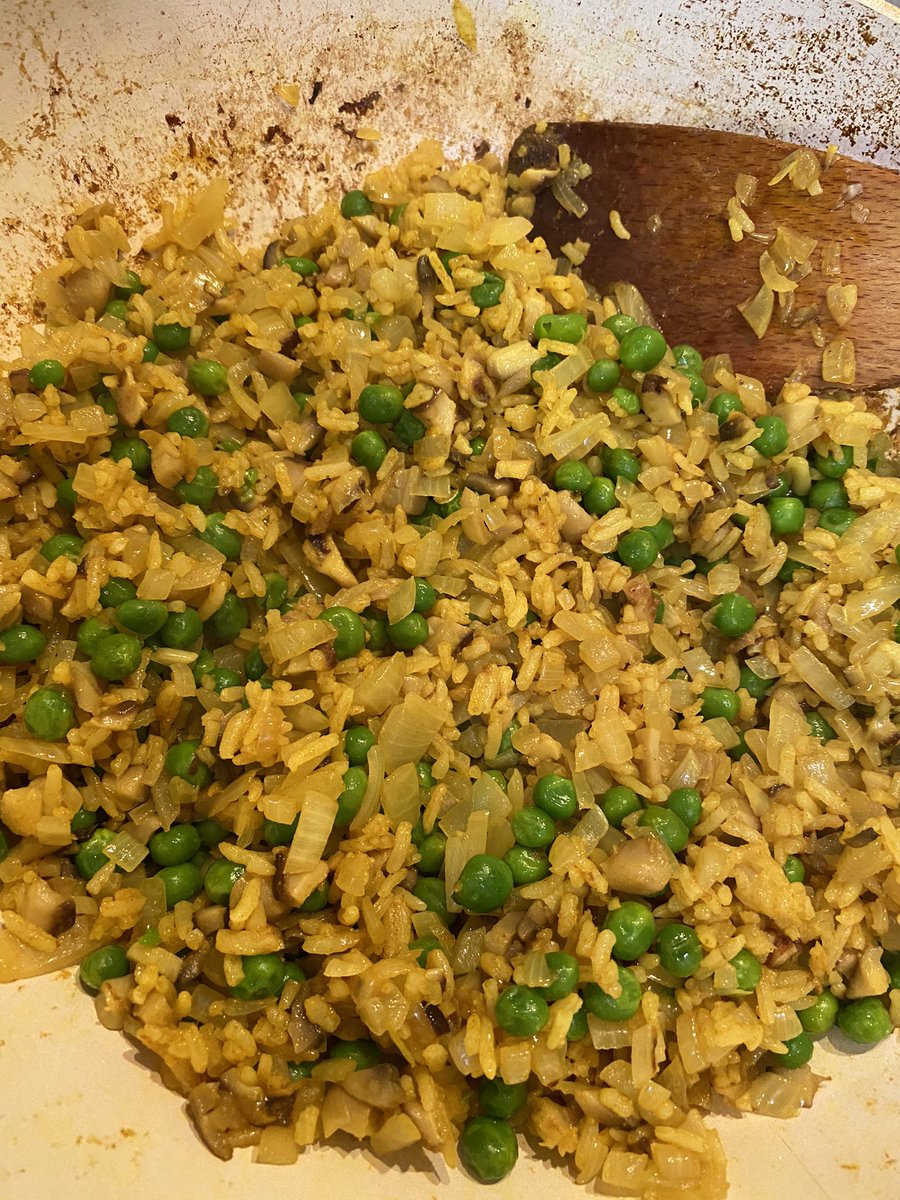 Tried something a bit different. Made a mushroom and pea pilaf. Decent.