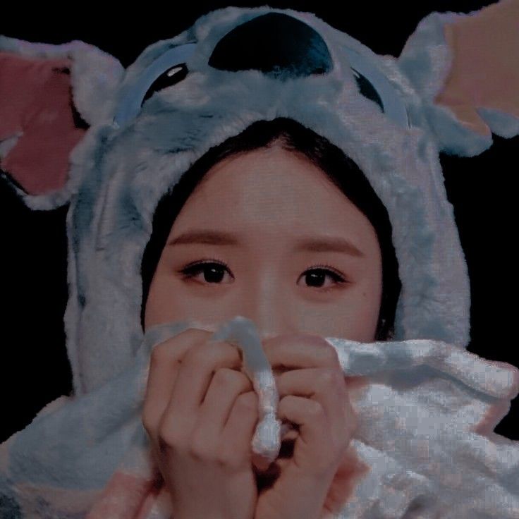 Hallo-! Aku Jesslyn. Memakai Chr Heejin

Mutualan? Rt/Like
Fambest? Dm aja. Pasti aku jawab ko😊

#roleplayer #roleplayerindonesia #roleplayerkpop #rootrp #RoleplayIndonesia #roleplayeraccount #Root #roleplayerindo #RoleplayIndonesia