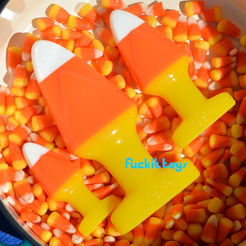 The Candy Corn Buttplug is now back in three sizes! https://t.co/JI2yuHjz5s
