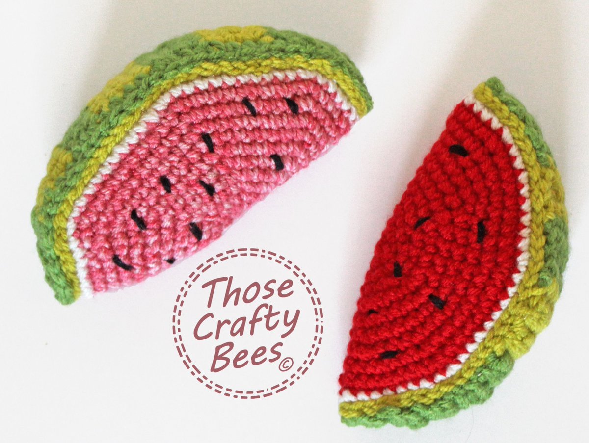 ThoseCraftyBees's tweet photo. Are you ready for a refreshing treat? Try our watermelon wedges, freshly crotched @ThoseCraftyBees workshop!
https://t.co/G3seY2GmpN
#Watermelons #KidFriendly #Crochet #Handmade #StayCrafty #ThoseCraftyBees https://t.co/QSOUq30CzE