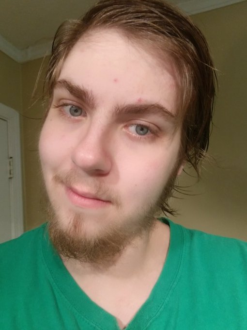 2 pic. Rare pics of me without #Glasses  hope you enjoy  #horny #bdsm #nerdy #teen  #bi #chaturbate #pornhub