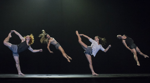BelvoirSt's tweet photo. Attention all dancers in our midst! Dancers across the world are invited to a two-day virtual event to learn @sydneydanceco’s repertoire from Rehearsal Associate Charmene Yap and Company dancers on 26-27 September. Book now! https://t.co/7zcVv4CE0O
#SDCKeepDancing https://t.co/ez7VkXTGGj
