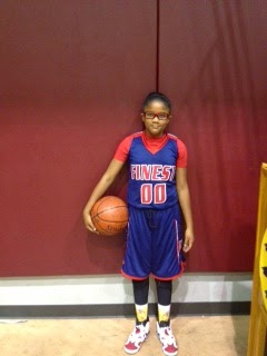 girlzprepreport's tweet photo. The genius in the article link put things in perspective at the first @PassThaBallLive #HoopAHolics Camp and as another graduating class nears, 2013 seems like only yesterday @briamcclure03 @JordynSowell '20 @jilliansowell32 @roriiiharmonnn @kynskillz https://t.co/mcC0eHVfpV https://t.co/N9p9XYJ0Dd