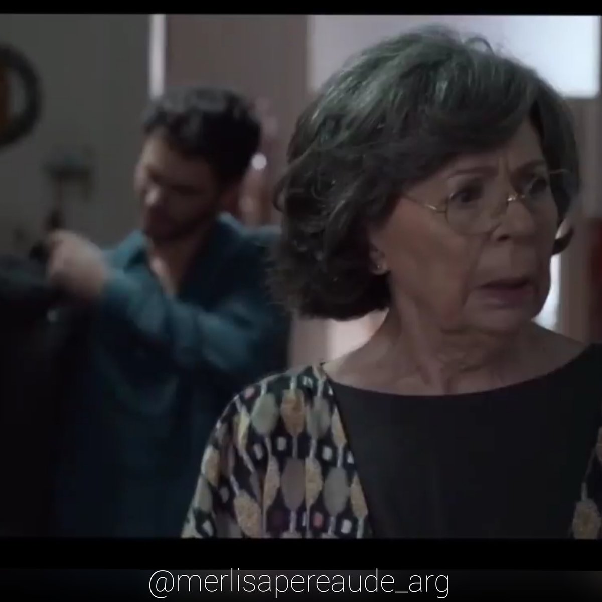 merliargentina's tweet photo. 🌠 La Yaya Calduch, luego de la muerte de su hijo #Merlí , forma parte de la primera temporada de #MerliSapereAude junto a su nieto Bruno.
#MerliSapereAude #CarminaCalduch #BrunoBergeron #AnaMaríaBarbany #DavidSolans #SpinOffMerli #PolRubio #CarlosCuevas https://t.co/Uaqax3Vbzd