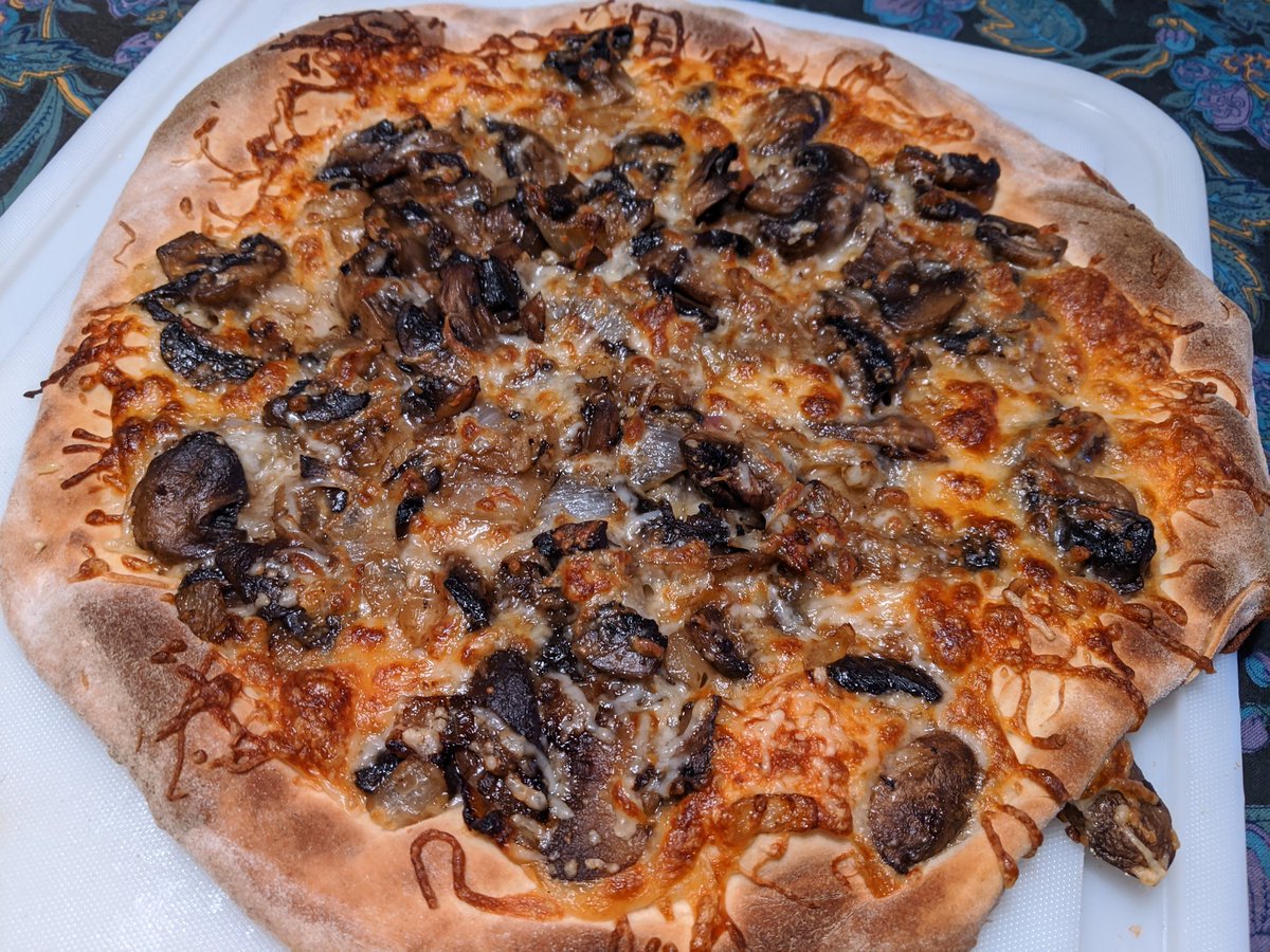 White pizza with mushrooms