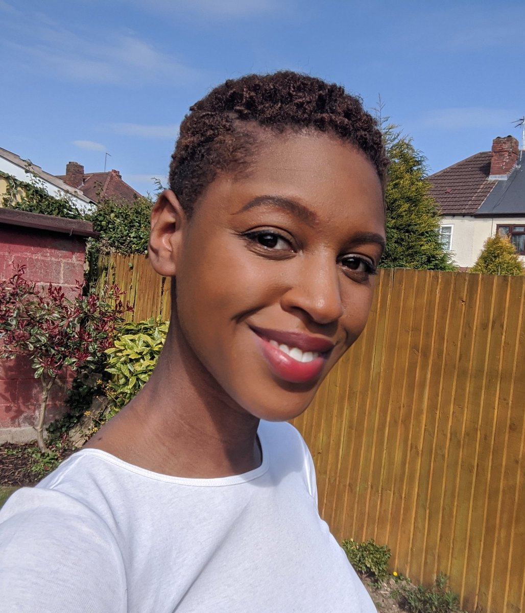 Hi! I'm Rochelle and I currently work as an assistant psychologist within an NHS community CAMHS team. I have a undergraduate degree in Experimental Psychology and hope to qualify as a Clinical Psychologist 😊 #BIMHRollCall #BlackInMH