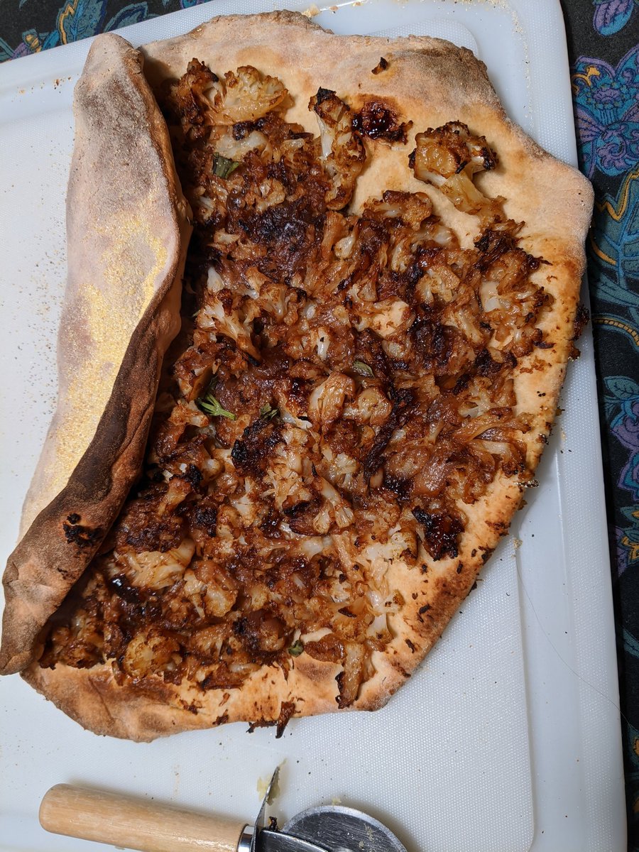 Pizza 3, no cheese, long-cooked cauliflower and onions