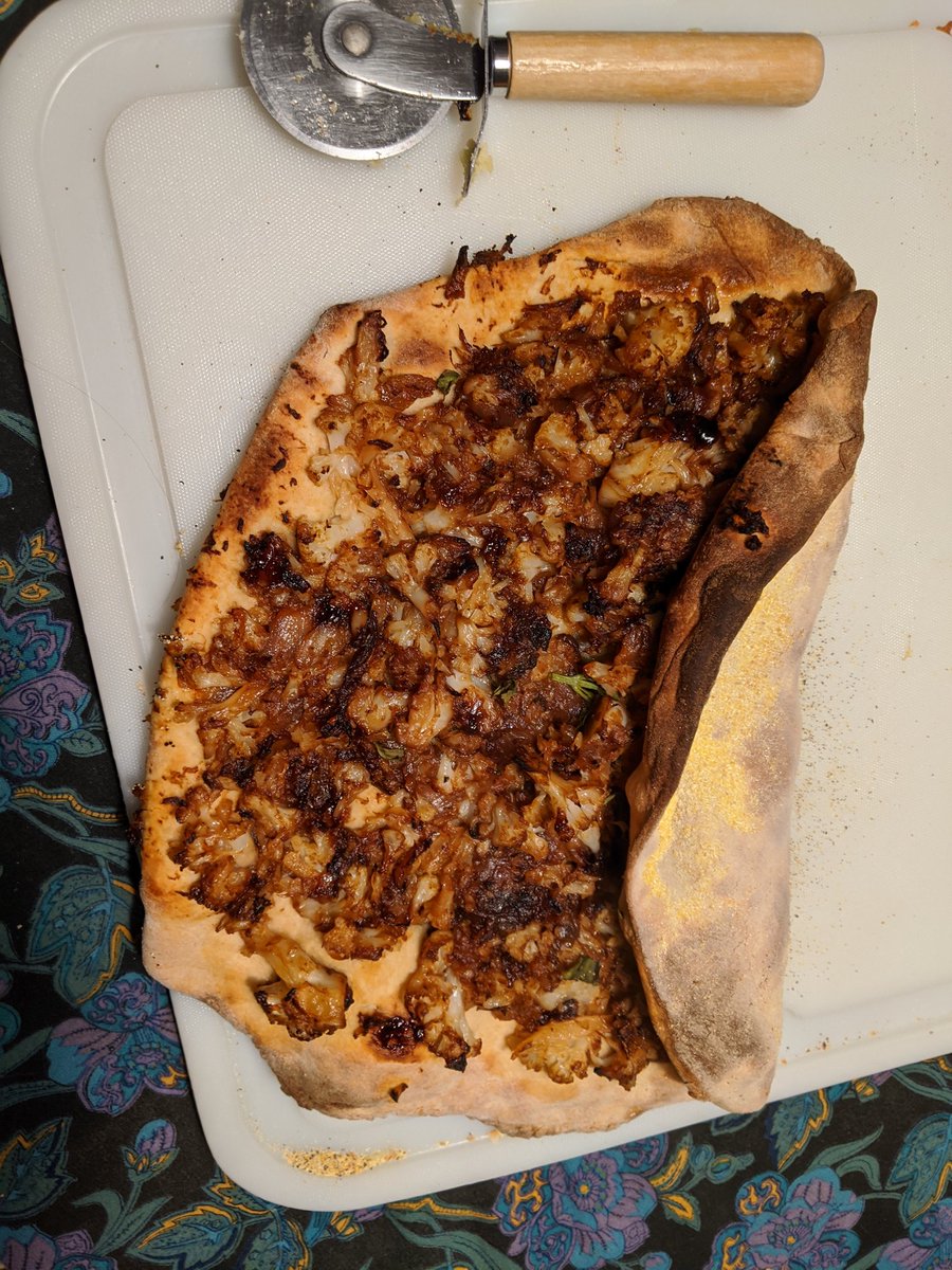 Pizza 3, no cheese, long-cooked cauliflower and onions