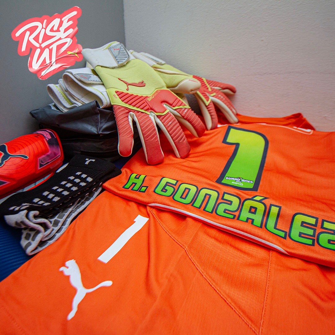 Rayados's tweet photo. 👟| @hugo_gonzalez1 y @NicoGabSanchez listos para brillar en la cancha con sus #RisePack @PUMAmexico 🚀🆙

#RiseUp 🔝
#ArribaElMonterrey 💙⚪ https://t.co/hOJ68R35P8
