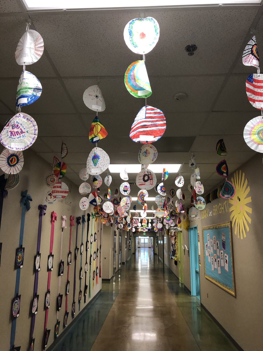 bigsandyelem's tweet photo. Happy International #DotDay2020
We are so fortunate to have a fabulous art teacher, Mrs. Bonds, who incorporates literacy and art! #tcsslearns #tcsslibraries https://t.co/PVqvI2Hkxm