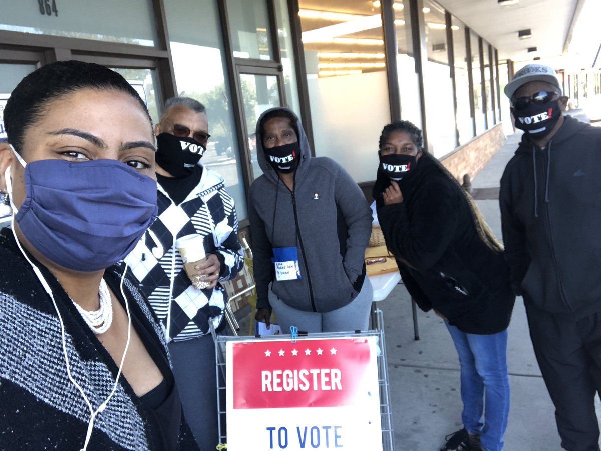 cartright2020's tweet photo. Happy to stand w/ Family Community Life Center and Brookhaven Rosa Parks Democratic Association this weekend to register voters and encourage residents to complete the Census in Riverhead &amp; Middle Island. Deadlines are quickly approaching so time is of the essence!Vote#Becounted https://t.co/iWZ63199Ym