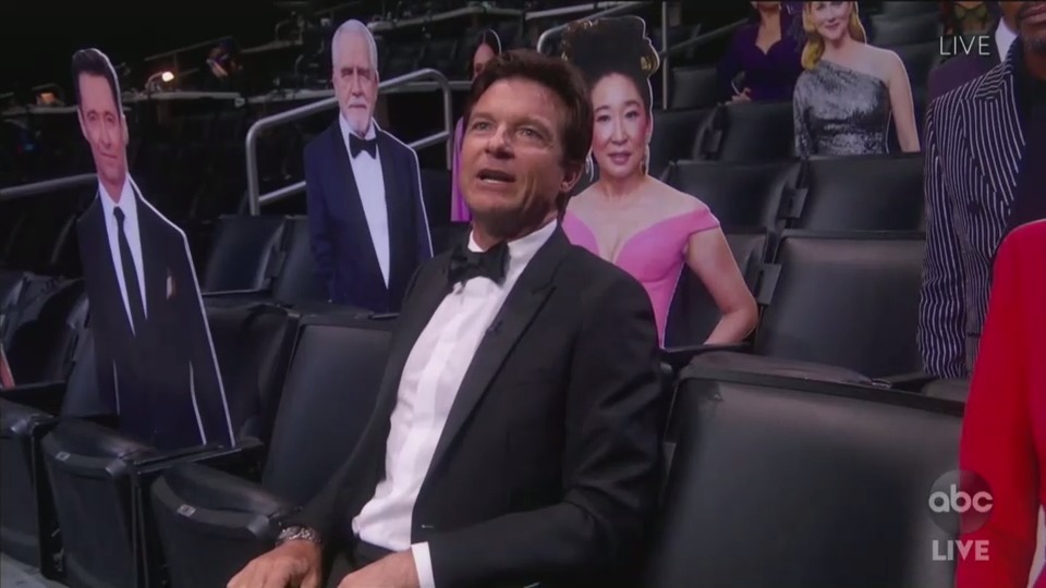 Jason Bateman makes a surprise #Emmys appearance bit.ly/2RK0ZWA