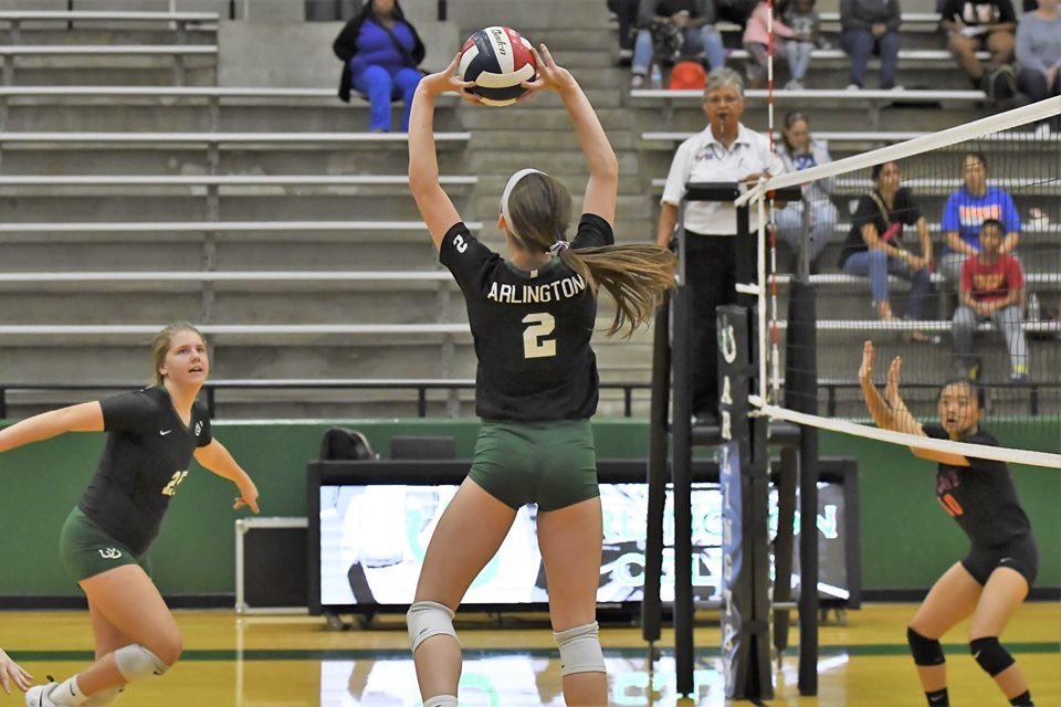 Congrats to Arlington senior <a href="/chlobeard1/">Chloe Beard</a> on hitting 1500 assists on her career! The all district setter hit the mark with 49 assists in Tuesday’s season opening win vs LD Bell. Chloe averaged 43.3 assists during the week for <a href="/AHSLadyColtVB/">AHS Lady Colt VB</a> and now sits at 1617 #TXHSVB