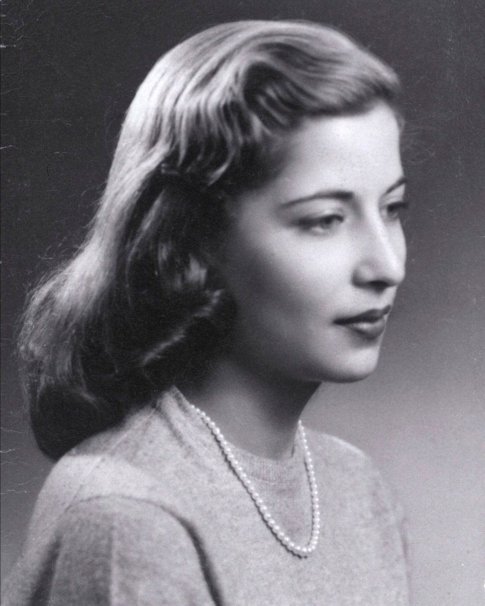 TSLChorus's tweet photo. We are wrecked by the passing of RBG. A cultural and feminist icon, and an individual of unimpeachable character, RBG championed the legal crusade for women’s rights and promoted sex equality. We mourn her death and remember &amp; honor her legacy. Aleha hashalom. Peace be upon her https://t.co/ILh6gkjDCx