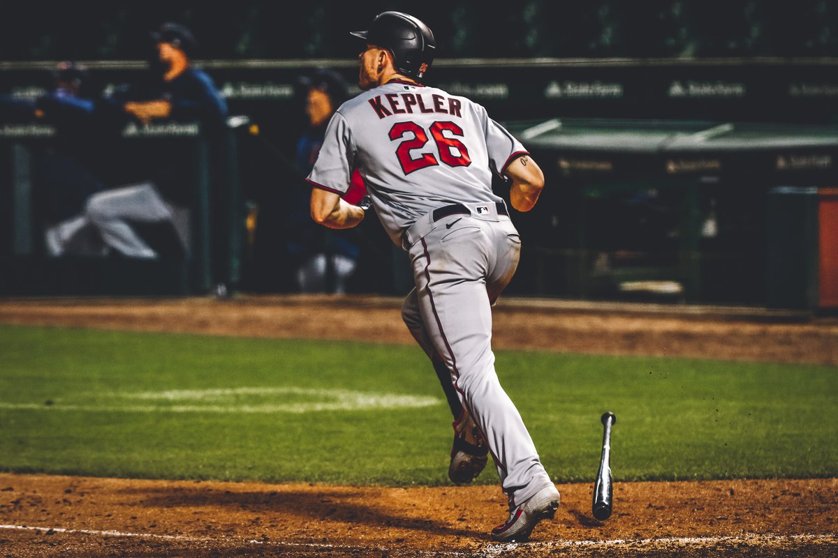 Twins's tweet image. Bomba bat drop. 

#MNTwins | #BombaSquad