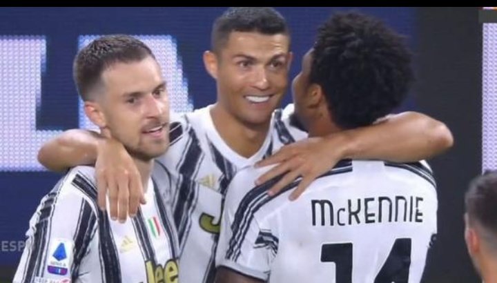 CR7FANCLUB6's tweet photo. The @king has done it @again! 💪💪 https://t.co/WvdTlhxrBJ