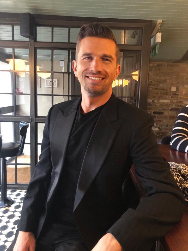 Troy Francis على X: New Christian Dior tux jacket t.coXlxRif0IZ5   X
