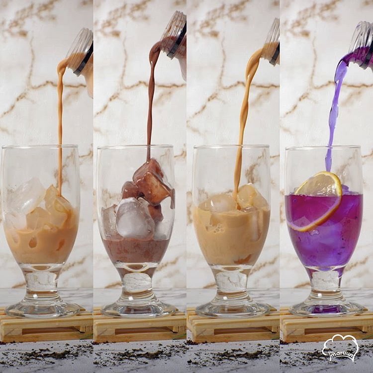 bentarabumi's tweet photo. @miund Aku aku aku!

Sekéca @bymaruun baru ngerilis #4Sekawan Premium Series, teh! Kesukaanku Purple Passion Tea yang cantik dan segar. Mangga dipesan ke https://t.co/UuL6Oc3WqI untuk pengiriman Kamis &amp; Jumat.

Harga Promo selama bulan September. Nuhun, Teh Asmara! 🤗🌼💫 https://t.co/Vgieimbshl