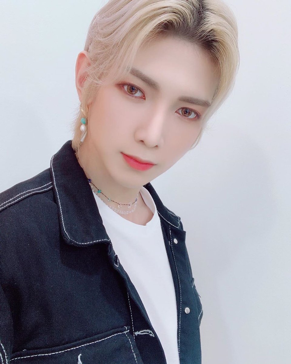 You spend so much time in my mind, I should charge you rent. #YEOSANG  #여상  #ATEEZ  #에이티즈  @ATEEZofficial