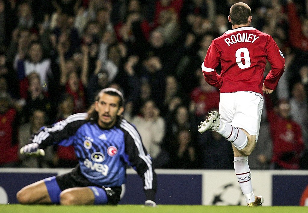 brfootball's tweet photo. 18 years old. First game for Manchester United. Champions League group stage.

Hat-trick. 👏 https://t.co/HgkWxghfjN