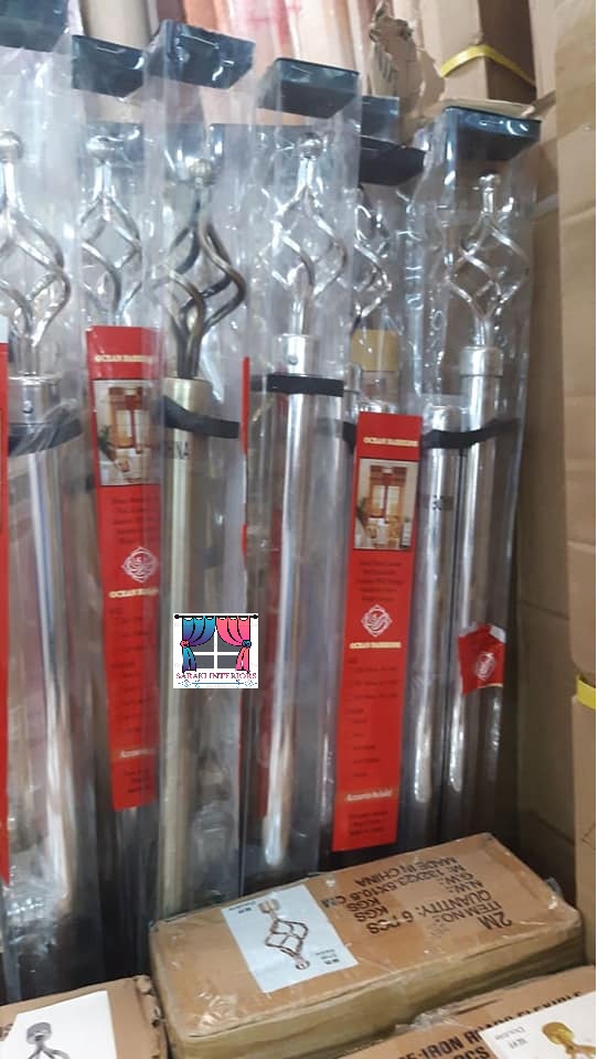 SarakiDecor's tweet photo. Gets single or double adjustable curtain rod. We also have 3m and 4m all our rods are extendable. All colours are available.We are located at Odeon Bus terminal,Tsavo road,Maximum Business Centre room 46. CALL US:0708101869 #Bars #PresidentUhuruKenyatta #Dennis #MainaAndKingangi https://t.co/l7Y0543HYV