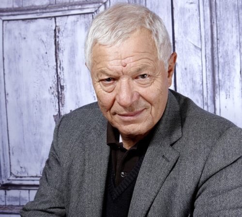 Nous nous unissons par la prière à la famille et aux proches de l’écrivain et éditeur Denis Tillinac. 

Ardent défenseur de la France éternelle, il rencontra le Prince <a href="/louisducdanjou/">Louis de Bourbon, Duc d’Anjou</a> en 2015 à Souvigny : « j’ai mesuré à quel point il a conscience de ce que sa personne incarne »