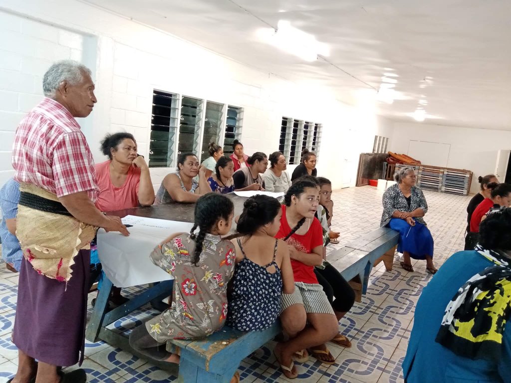vavauenviro's tweet photo. Monitoring and evaluation are critical steps and often overlook community feedback, the waste minimization project funded by #NZHighComm is ensuring community voices are essential to the ongoing success of projects. Malo MEIDECC, Waste Authority and Taoa for such amazing dialogue https://t.co/16SN7XyWDB