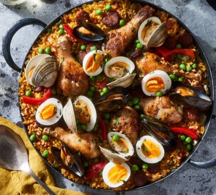 TapasProperty's tweet photo. Når du spiser en paella så smager du hele Spanien ...
Farverig og fuld af smag!

Lad os få en snak om dine muligheder.
Ring eller mail helt uforpligtende til:
Karsten Hammershøy
Telefon: +45 7873 3113 / +34 693 017 322 https://t.co/7i2roZN7Ii