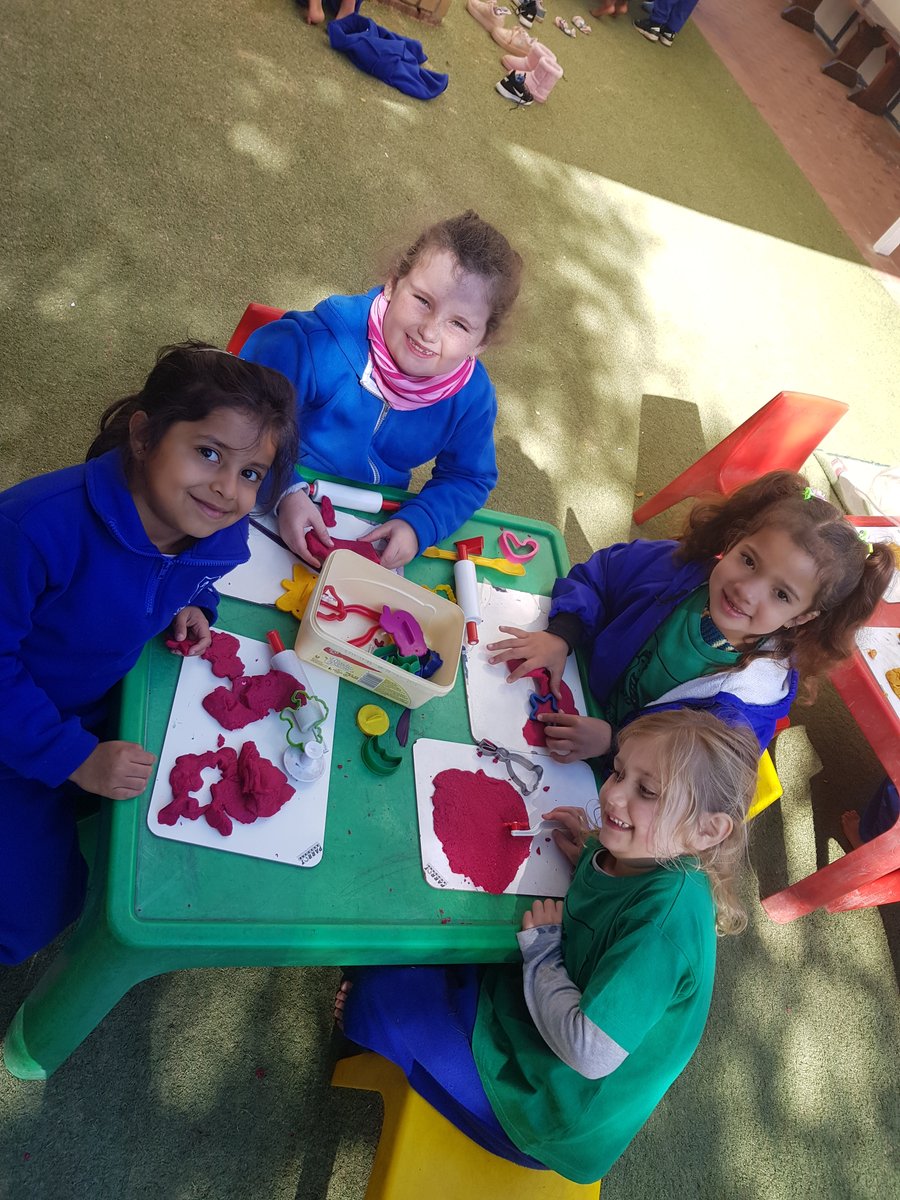 Please encourage educators, schools and parents to register for Outdoor Classroom day on 5th November. Now more than ever we need to be outdoors, learning and building the mental health of our children. Go to this page to register: bit.ly/3kTLeZz #OutdoorClassroomDay