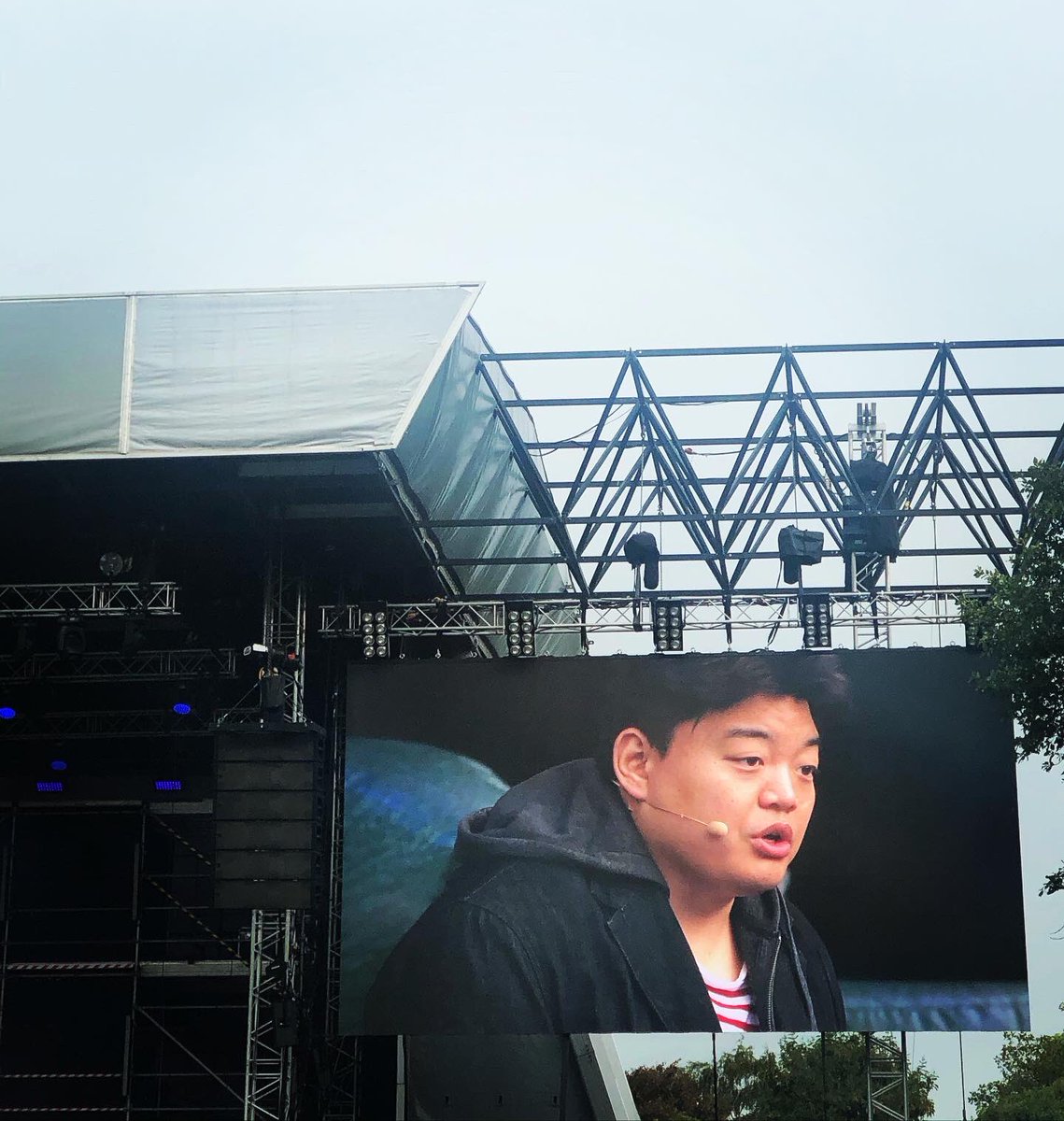 LizzieJHolmes's tweet photo. We adored watching @E_N_O’s #DriveandLive La Bohème this Weekend!
What show would you love to see at a live #DriveIn? https://t.co/qhCTQhtsI6