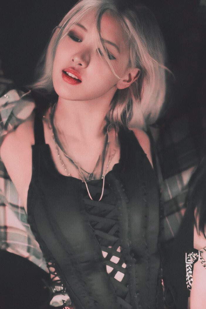 ultrosechaeng's tweet photo. MISS ROSEANNE PARK

#로제 #ROSÉ @BLACKPINK https://t.co/D0CxcFTHDB