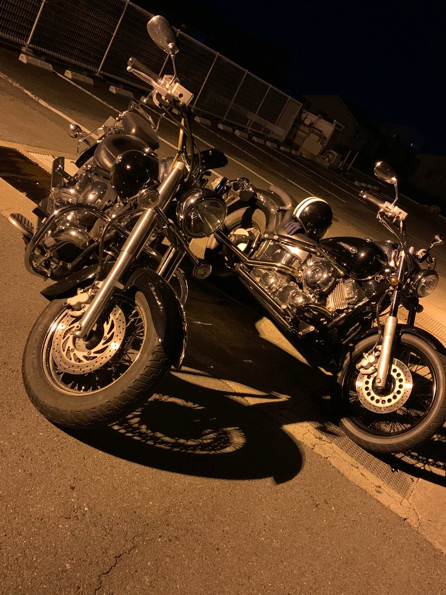 名前:りおん
性別:♂
年齢:20
住み:福岡
身長:160
足つき:べったり
愛車:ドラッグスター400
好き:景色・温泉・美味しいもの
嫌い:雨
一言:仲良くしてくれると嬉しいです
#バイク乗り自己紹介 
#バイク好きと繋がりたい 
#大学生ライダー
#バイク乗りと繋がりたい
#アメリカン
#ドラッグスター400