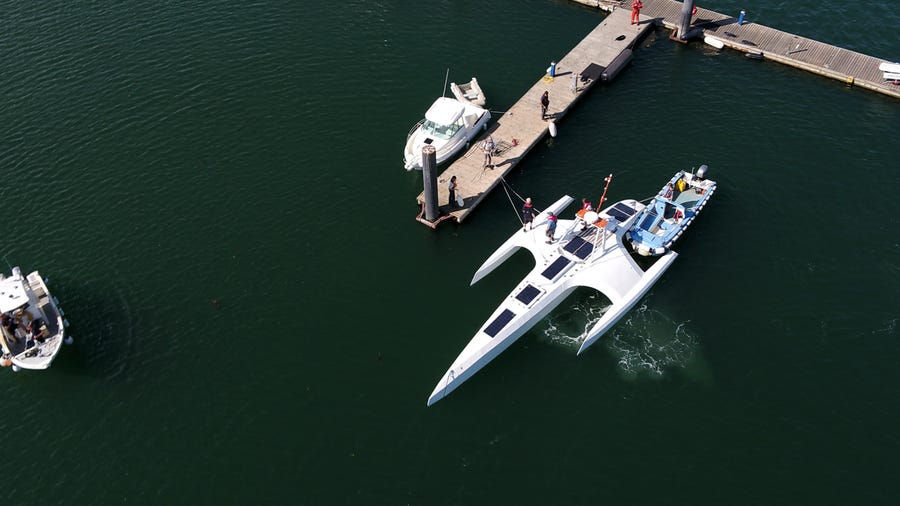 Launching last week, Mayflower, the world's first fully-autonomous ship.
Gill provided the #Mayflower with a #Maximet GMX500 Read more: gillinstruments.com/news/2020/gill…

#engineering #design #autonomousship #climatechange #marine #autonomousvessel