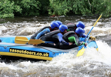 LuxuryGiftExp's tweet photo. Thrill seekers will love the latest addition to the water sport experiences on our website.
A fantastic white water rafting experience on the River Dee, in Wales from @WWAct
Are you brave enough to face the waves?
#watersports #wales #lgexperiences
https://t.co/Jk7SApZg92 https://t.co/EWSnncuHcZ