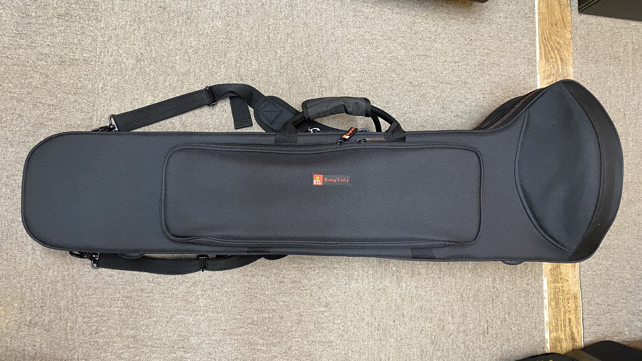 CONNテナーバストロンボーン　リンドバーグモデル　PROTECケース付き CONNテナーバストロンボーン リンドバーグモデル PROTECケース