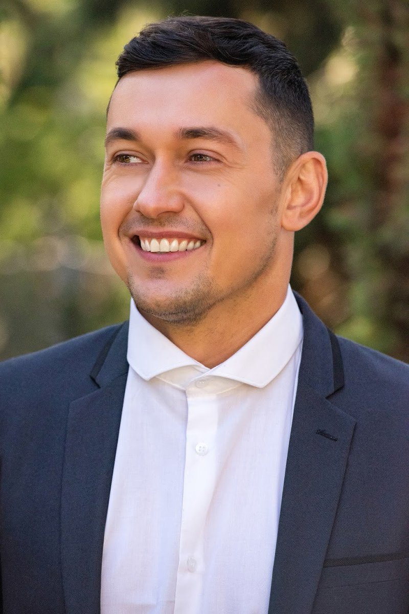 MudynMarcin's tweet image. #PromoteAnActor 2020 Acting Graduate from @thebridgettc Spotlight: spotlight.com/0459-1277-2468 showreel: youtu.be/A5MOmKK7q1I