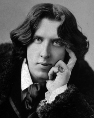 Writers on the topic have pointed out the final irony in the life of this great satirist. Oscar Wilde’s father was Sir William Robert Wills Wilde, an eminent Surgeon in Dublin whose eponymous retro-auricular ‘Wilde’s incision’ is often the starting point in middle  #earsurgery