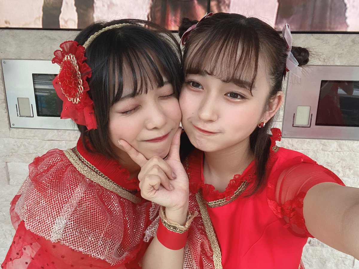 rena_LTG's tweet photo. みっぽちゃん…🧡

私が加入してからずっと同じグループの頼れる先輩🥺❕なんかいい意味で先輩感がないというかなんというか🤔

でもフラドラを安定感ありまくりの高音ボイスで引っ張ってくれる頼れる、、いや頼りすぎてた存在🤝食の趣味が合きすぎるところが本当に運命感じるらびゅ❤︎
@LTG_miho https://t.co/XTt0RQaaR9
