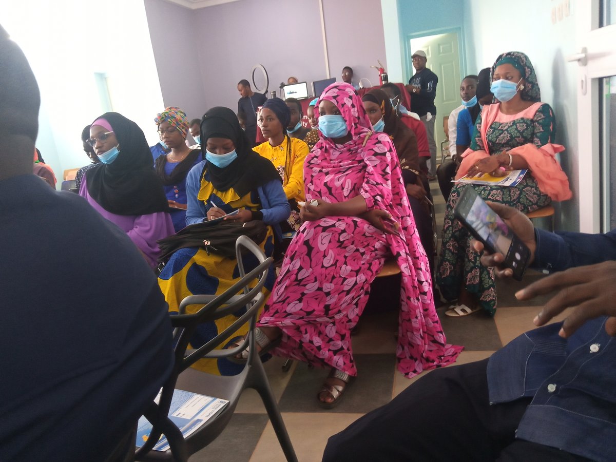 DMPASCNow's tweet photo. The Tweet up organized this friday on the sidelines of the celebration of #WCD20 with the @RJASRPFNiger and @Jhpiego will have allowed the youth of Niger to understand the issues related to the #FP in their country and in Africa in general. Beautiful initiative. @IbrahimInno100 https://t.co/Vl8pm4xHF3