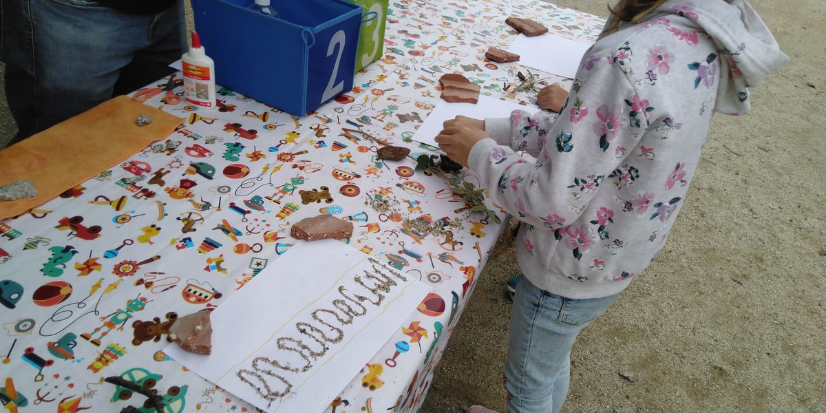 Saps què és el land-art? Doncs si ets una persona creativa i t’agrada crear coses noves no et pots perdre aquesta activitat de dissabte a la #jugatecambiental. A més també tindràs l’espai de joc. T’esperem a partir de les 11.30h.
@fundesplai_ea <a href="/JugatecaAMB/">Jugatecambiental AMB</a> @QFerACornella