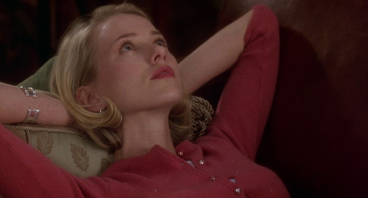 Happy 52nd Birthday Naomi Watts! 