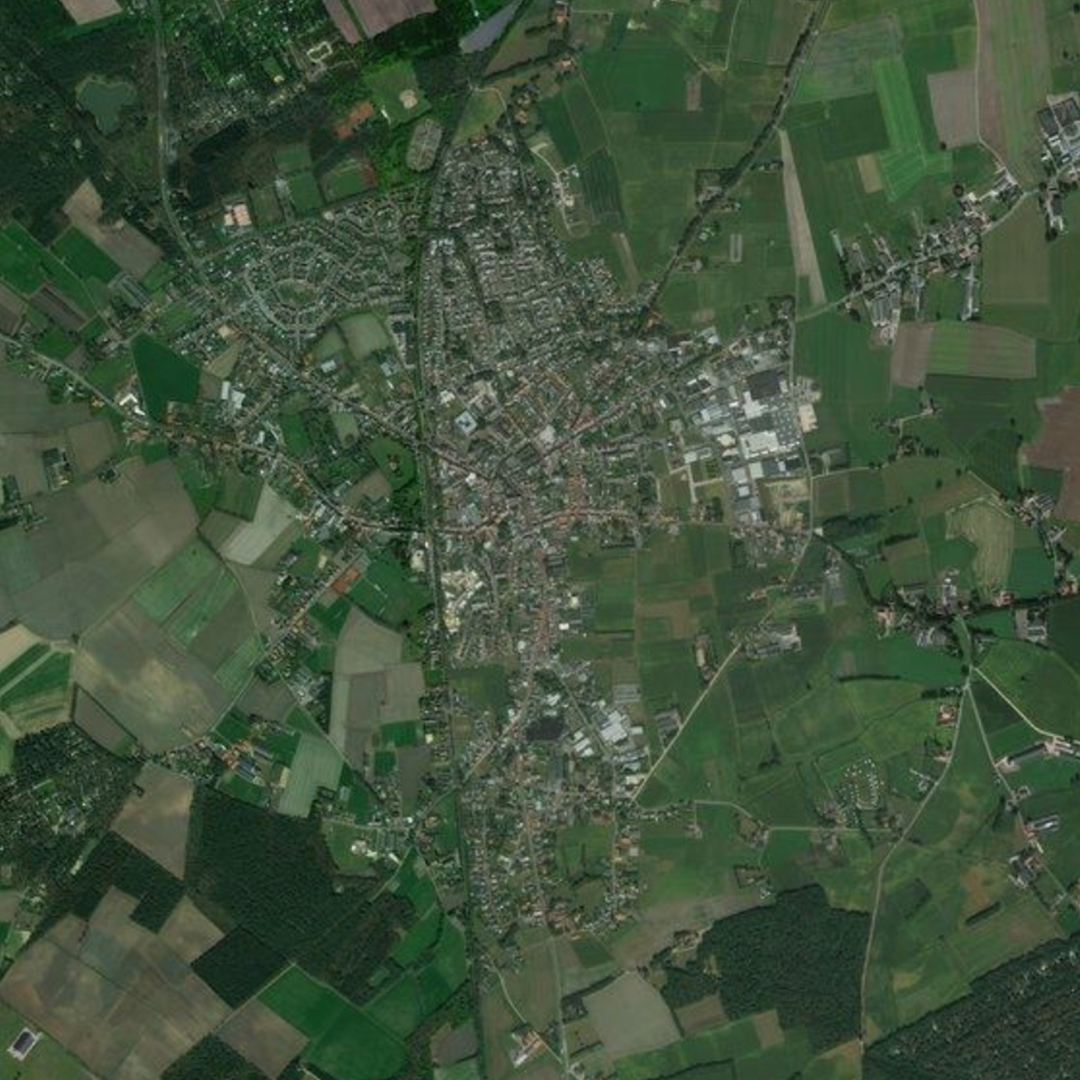 TomTom's tweet image. Did you know that the most divided border town in Europe is Baarle? The town is made up of two separate municipalities. One called Baarle-Nassau in the Netherlands and the other called Baarle-Hertog, part of Belgium! #MapFactMonday #TomTomMaps