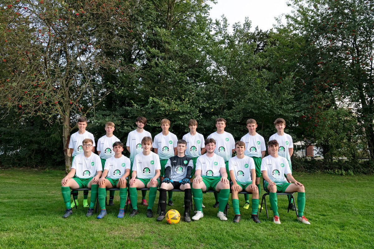 FJGFoundation's tweet photo. We are very pleased to have donated to the @GosfieldUtd1908 youth team to help them progress their 4G pitch with floodlights. We look forward to seeing the project for the new pitch develop and sharing this.⚽️ #support #donate #charity https://t.co/WUd2LgjVGl