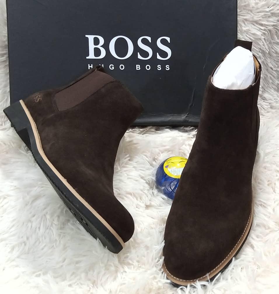 Boss, Chairman, AlayeI say make I tell you e don tey wey you buy shoe o. It's high time you stepped up your game, don't you think? You can start with these right here..Hugo boss 27,000Renato dulbecc 26,000Sizes 40-46DM/Whatsapp  http://wa.me/2347067033552 