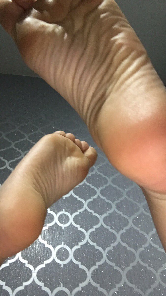 Devons Feet 🦶🏼✨ tweet media