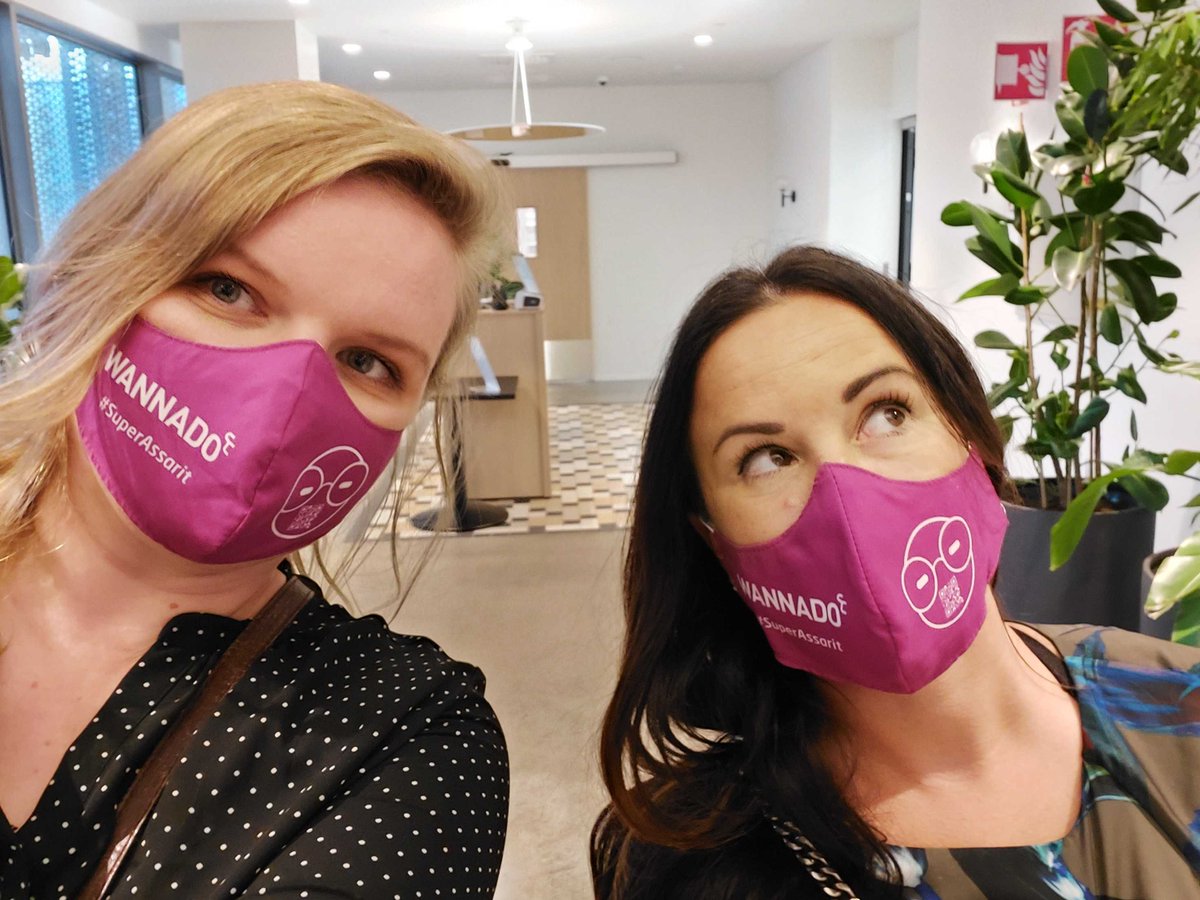 Kerrankin <a href="/AnnaDegerholm/">Anna Degerholm</a> ja <a href="/IrinaViitala/">Irina Viitala</a> samassa paikassa yhtäaikaa 📸 Kyseessä tietysti <a href="/Alma_Talent/">Alma Talent</a> Assistentti Foorumi, jossa #SuperAssarit johtaa puhetta👊#assari20 #järjestystäsaliin