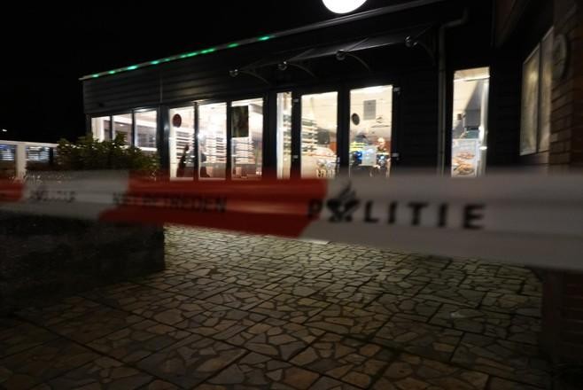Eigenares cafetaria Heerhugowaard nuchter na weer een overval.