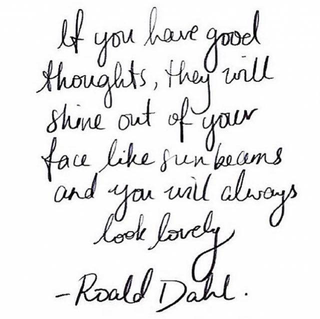 MissMacinnes21's tweet photo. Starting a new busy week with good thoughts 💗 https://t.co/UtKu45Bqbi